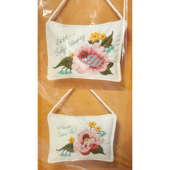 Baby Door Minder The Creative Circle Crewel Embroidery Kit #1911 - NEW 6" x 8" - Picture 1 of 6